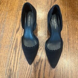 Pelle Moda Women's Navy Suede Heels